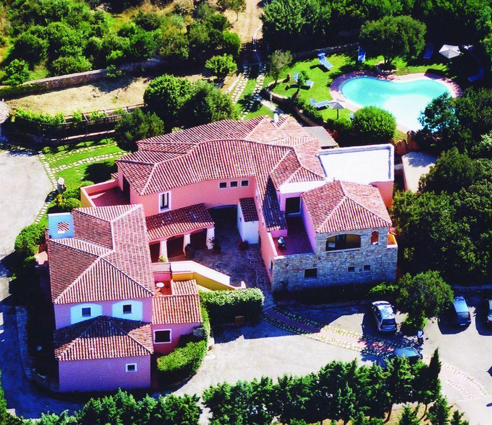 Hotel Il Piccolo Golf Porto Cervo Exteriör bild