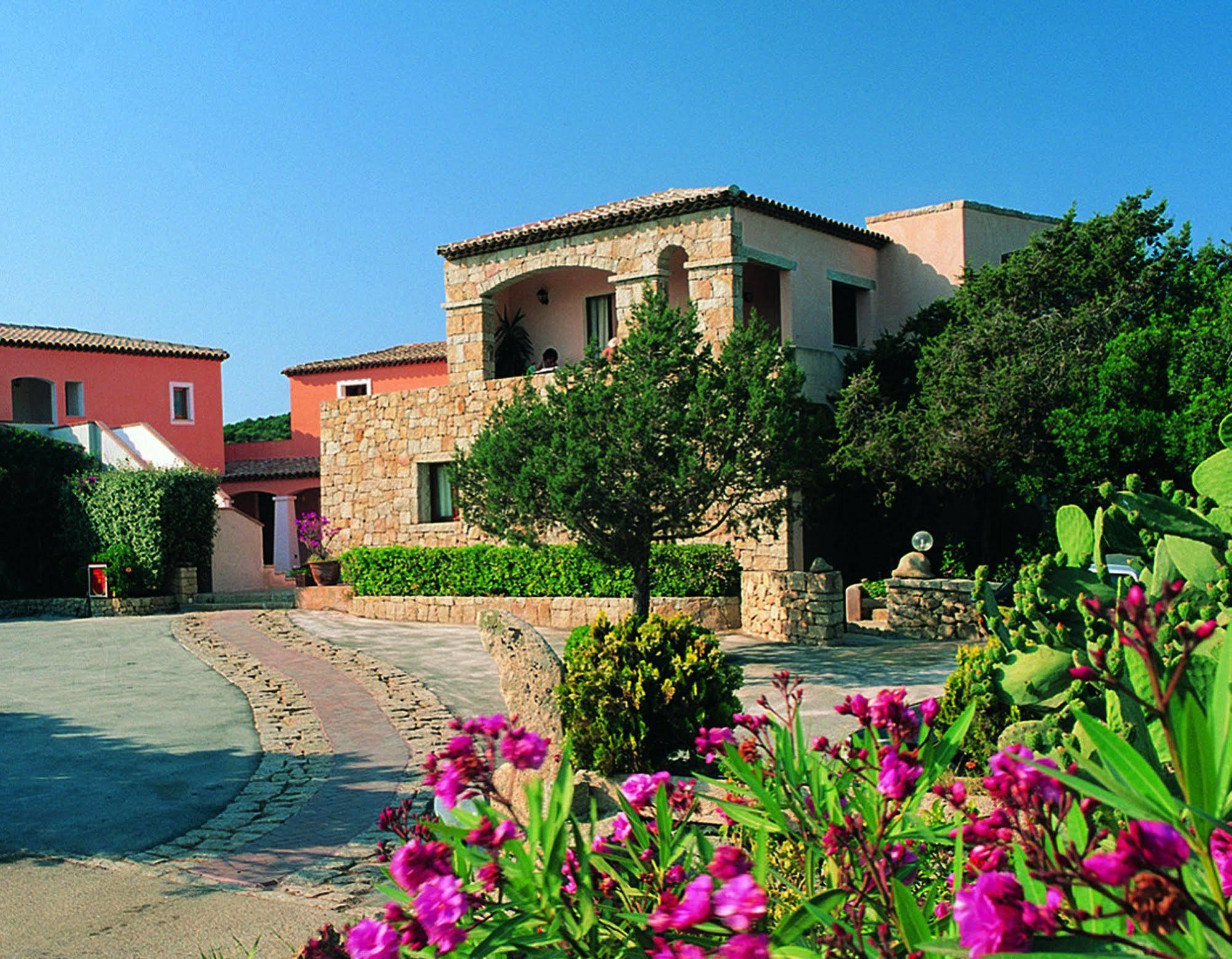 Hotel Il Piccolo Golf Porto Cervo Exteriör bild