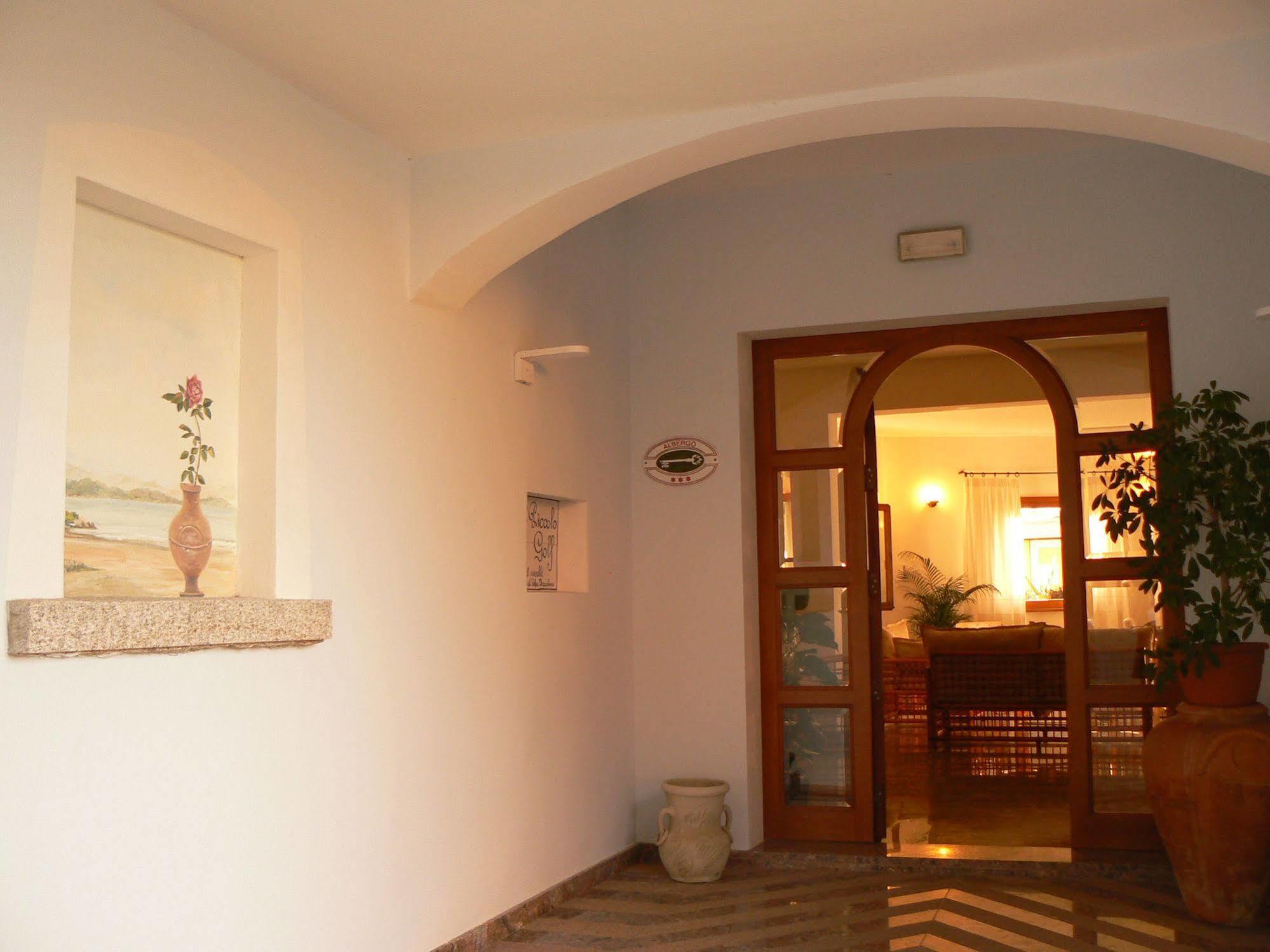 Hotel Il Piccolo Golf Porto Cervo Exteriör bild