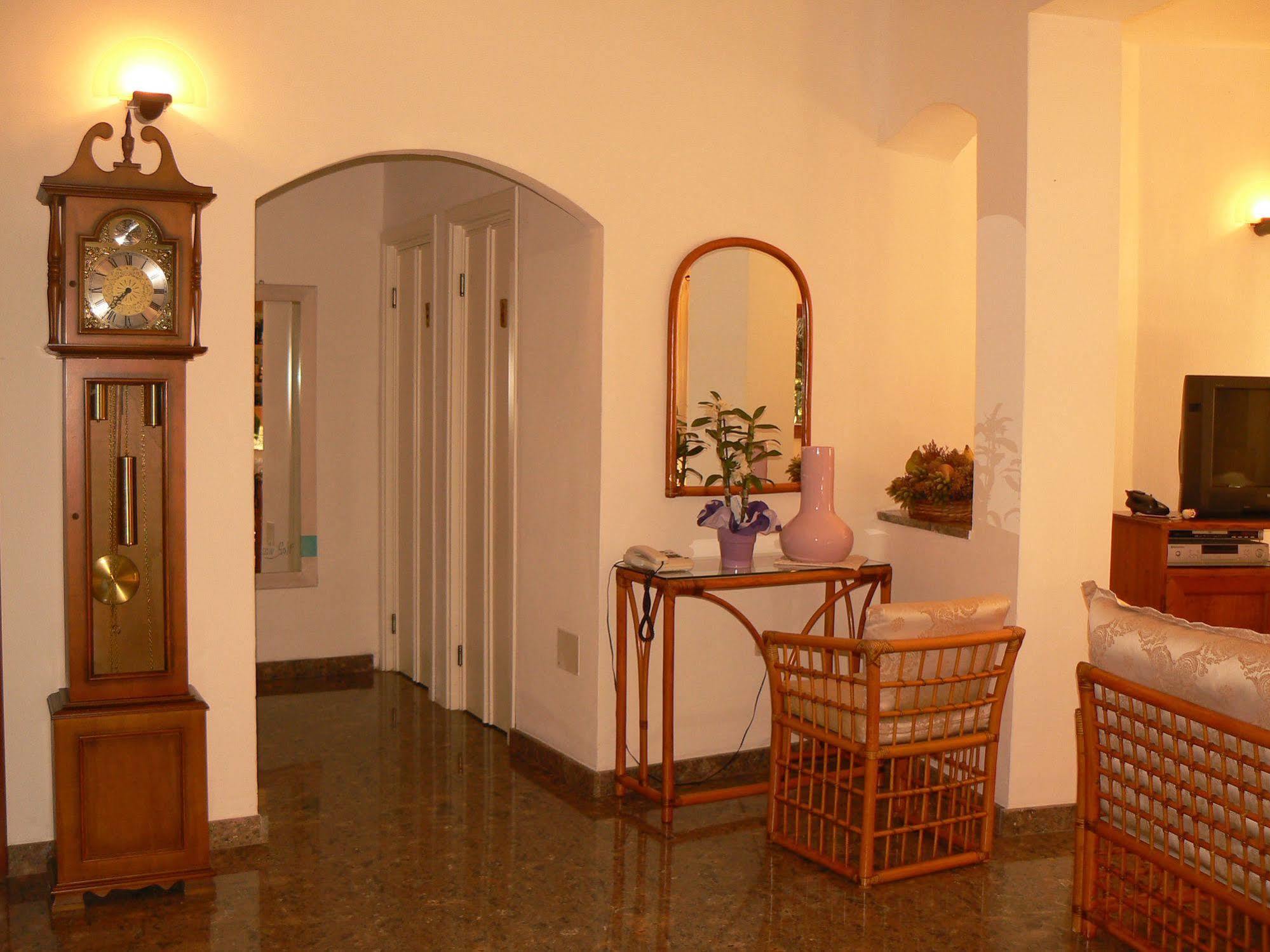 Hotel Il Piccolo Golf Porto Cervo Exteriör bild